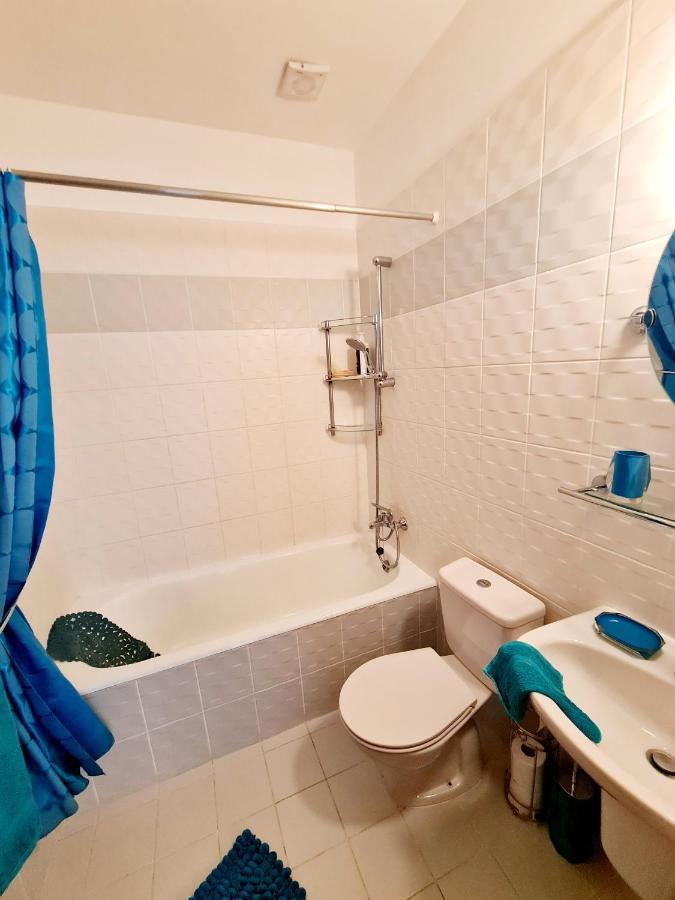 Stunning Apartment C106 With Balcony Looking Over Pool Peyia Extérieur photo